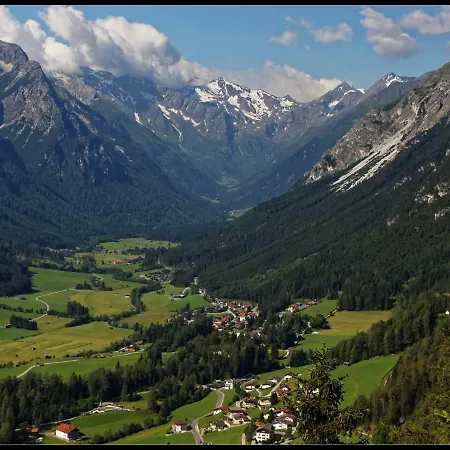 Haus Alpenrose Apartamento Trins