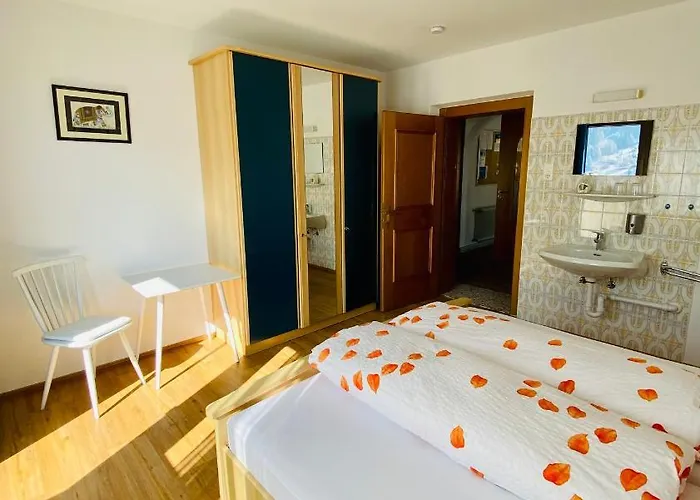 Apartment Haus Alpenrose Trins