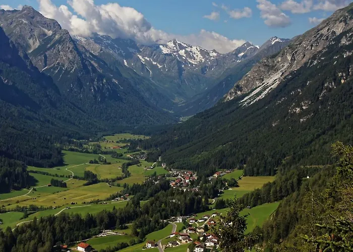 Haus Alpenrose Apartment Trins