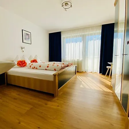 Haus Alpenrose Trins